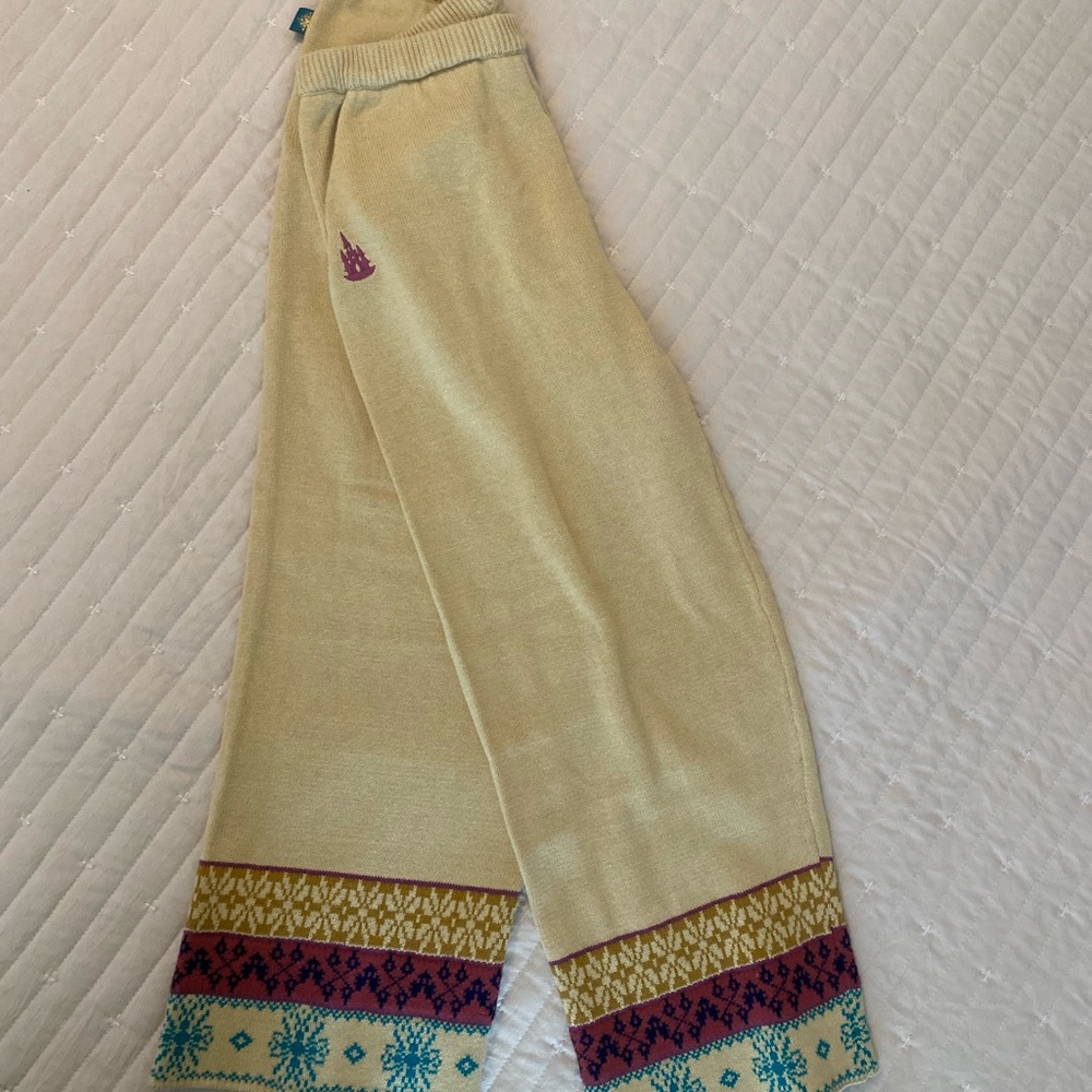 NWOT Disney Park Girls Cozy Knit Pants